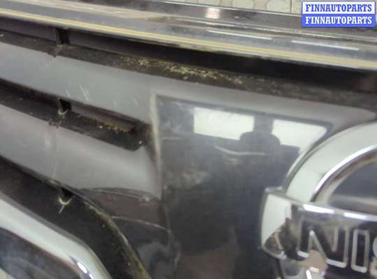 купить Решетка радиатора на Nissan Note E11 2005-2013