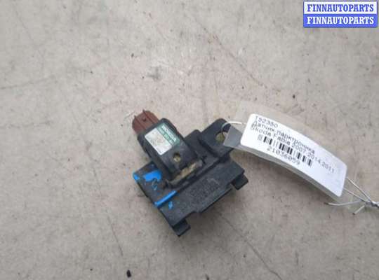 Купить Датчик парктроника на Skoda Fabia 2007-2014 Датчик парктроника SK519223 на Skoda Fabia 2007-2014