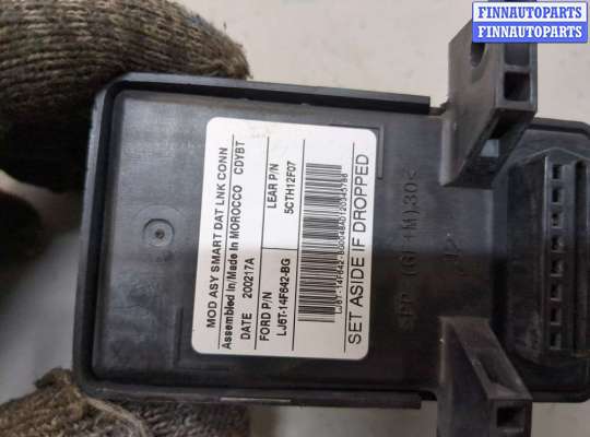 купить Фишка (разъем) на Ford Escape 2019-2022