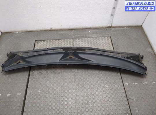 Жабо под дворники (дождевик) IFM3592 на Infiniti QX80 2014-2017