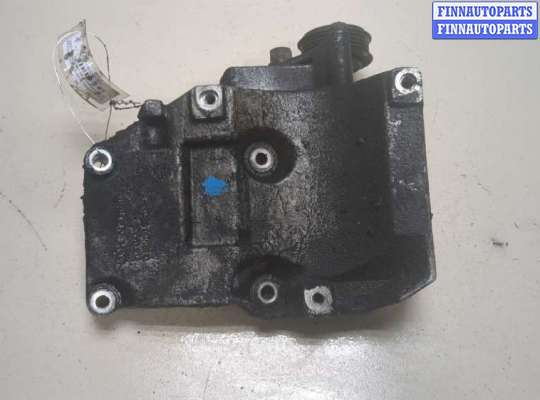 купить Кронштейн компрессора кондиционера на Volkswagen Passat 5 2000-2005
