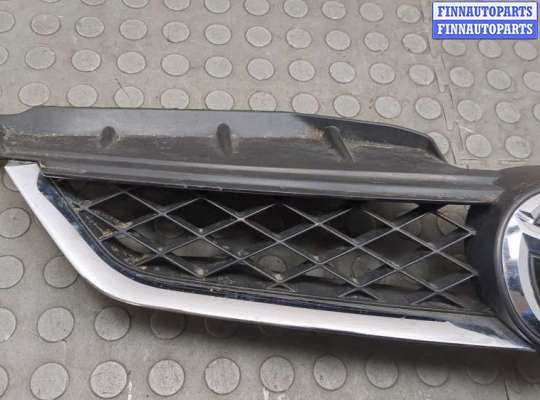 купить Решетка радиатора на Mazda 5 (CR) 2005-2010