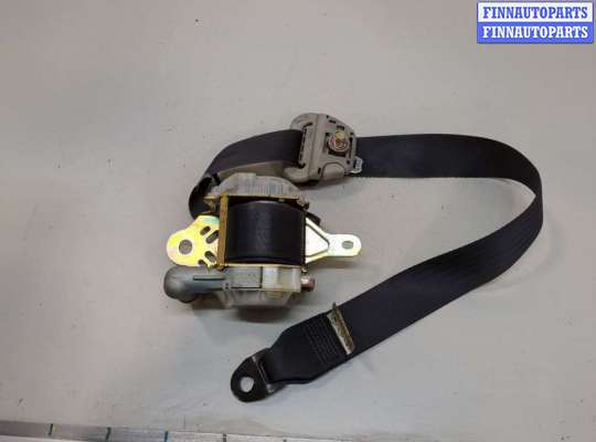 Ремень безопасности на Toyota Corolla Spacio NZE121