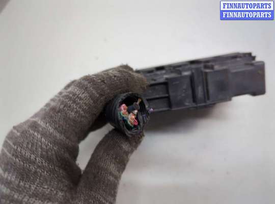 купить Блок предохранителей на Mazda 323 (BJ) 1998-2003