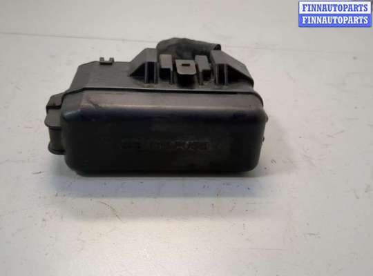 купить Блок реле на Toyota Highlander 1 2001-2007