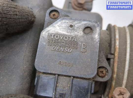 купить Корпус воздушного фильтра на Pontiac Vibe 1 2002-2008
