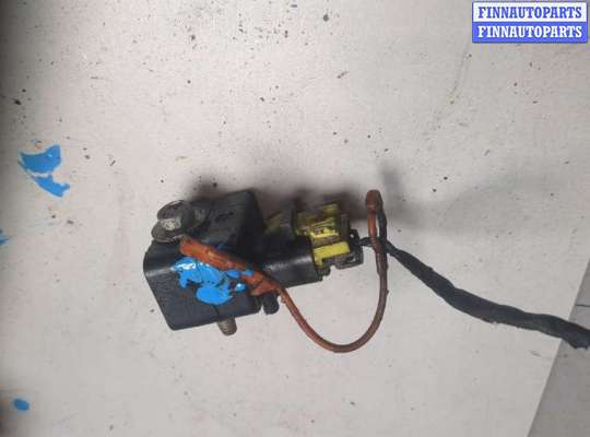 купить Датчик удара на Cadillac Escalade 3 2006-2014