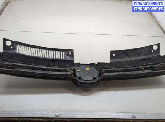 купить Решетка радиатора на Volkswagen Golf 6 2009-2012