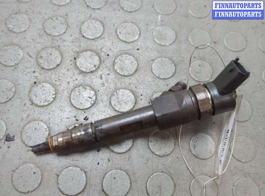 Купить Форсунка топливная на Renault Scenic 2003-2009 Форсунка топливная RN1522811 на Renault Scenic 2003-2009