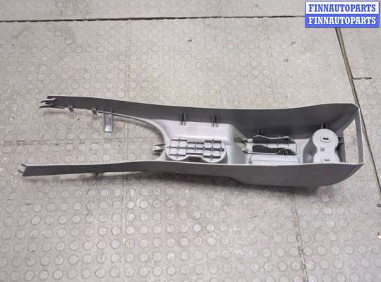 купить Консоль салона (кулисная часть) на Volkswagen Caddy 2004-2010