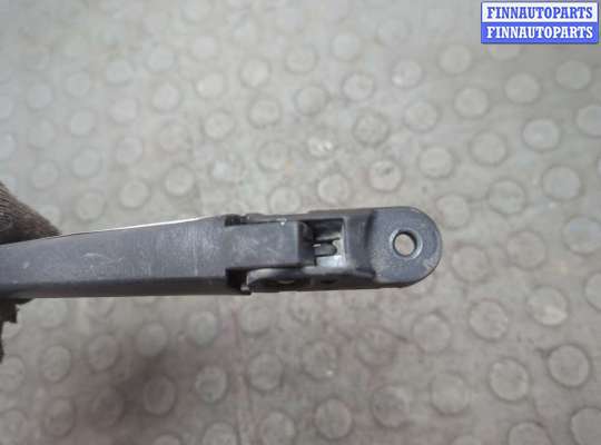 Поводок дворника на Subaru Tribeca