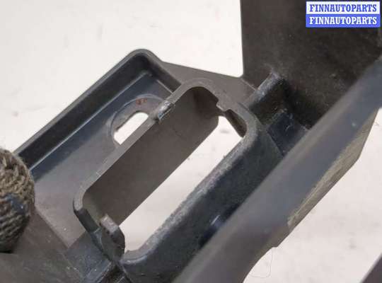 купить Кронштейн фары на Renault Scenic 2009-2012