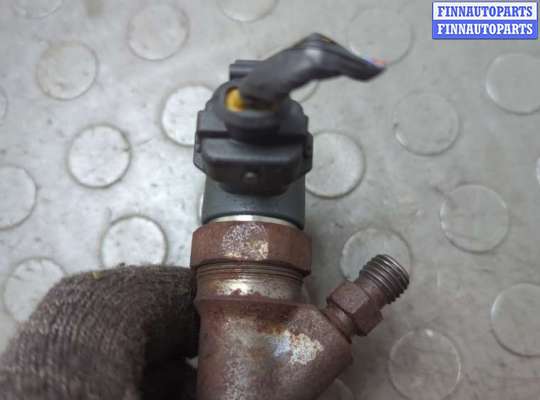 купить Форсунка топливная на Jeep Liberty 2001-2007