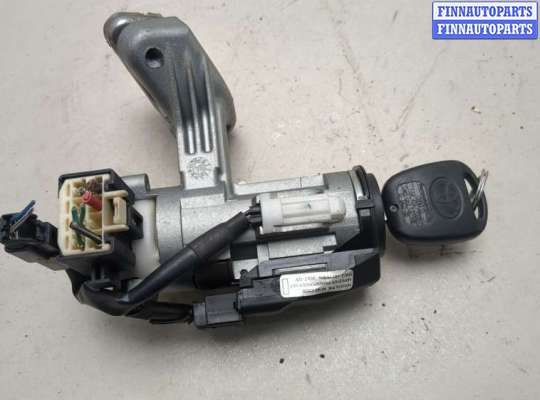 купить Замок зажигания на Toyota Corolla E12 2001-2006