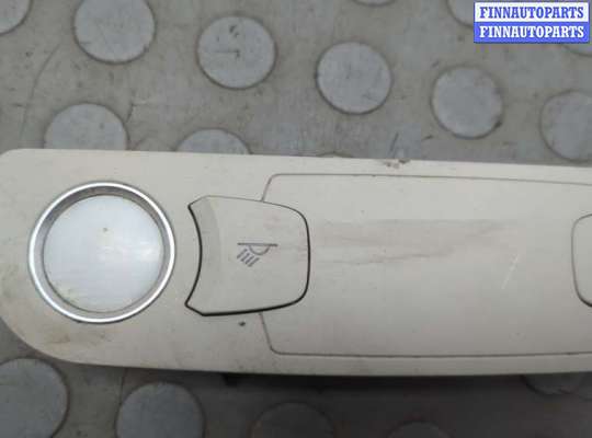 Фонарь салона (плафон) на Audi A6 (C6)