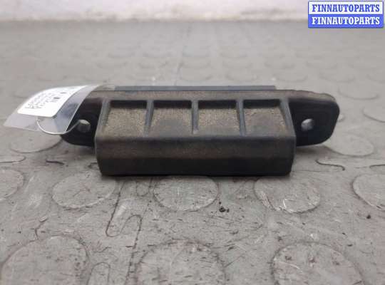 купить Кнопка открывания багажника с крышки на Toyota Venza 2008-2017