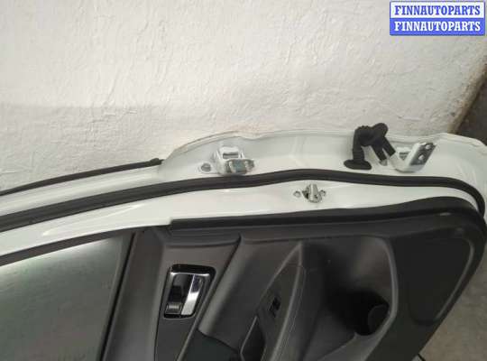 Петля двери на Mitsubishi Eclipse Cross