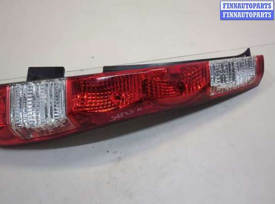 купить Фонарь (задний) на Honda CR-V 2001-2006