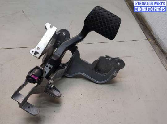 купить Узел педальный (блок педалей) на Audi A6 (C7) 2011-2018