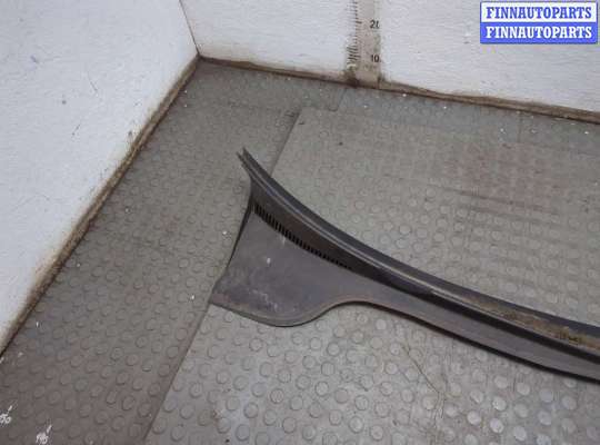 купить Жабо под дворники (дождевик) на Volkswagen Golf 5 2003-2009