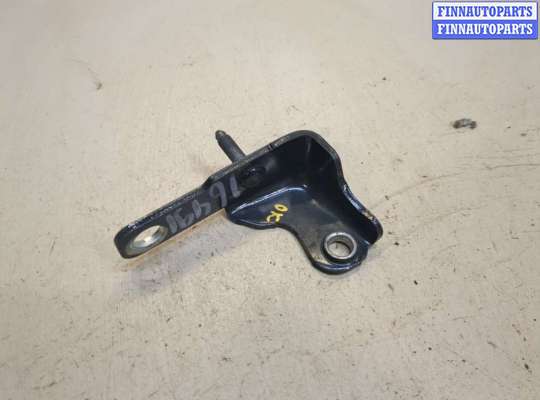 Петля двери на Ford Escape IV / Kuga III