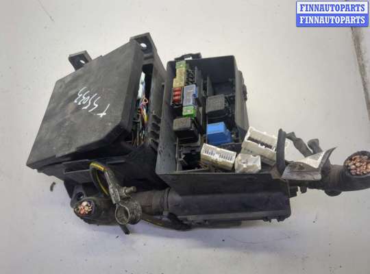 Блок предохранителей NS970555 на Nissan Qashqai 2006-2013