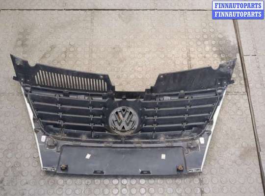 Решетка радиатора на Volkswagen Passat B6 (3C)
