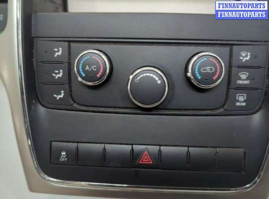 Блок управления печкой на Jeep Grand Cherokee IV (WK2)