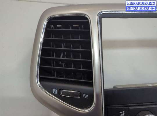 Блок управления печкой на Jeep Grand Cherokee IV (WK2)