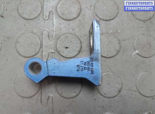 купить Петля двери на Volkswagen Jetta 6 2010-2018