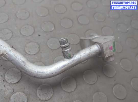 Трубка кондиционера на Chrysler Pacifica