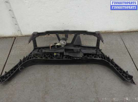 купить Рамка передняя (телевизор) на Renault Scenic 2003-2009