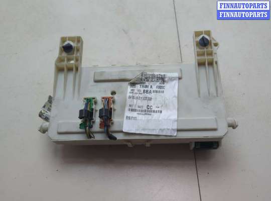 купить Блок предохранителей на Ford C-Max 2002-2010