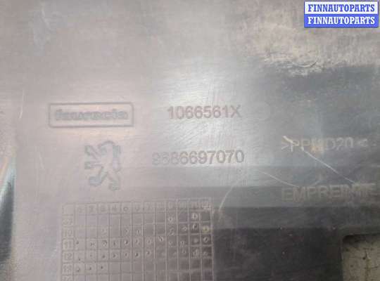 купить Накладка замка капота на Peugeot 508 2010-2018