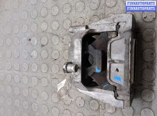 Подушка крепления двигателя VG2724281 на Volkswagen Passat CC 2008-2012