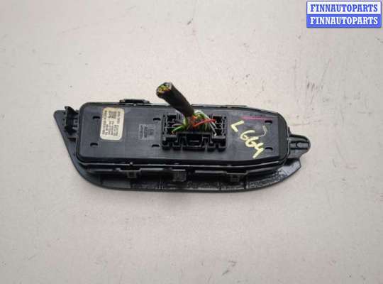 купить Кнопка стеклоподъемника (блок кнопок) на Chevrolet Equinox 2017-2024