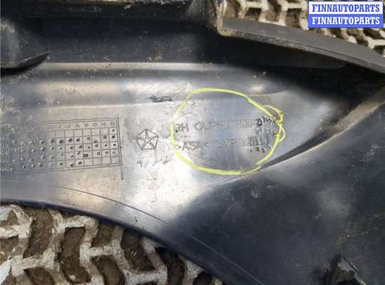 купить Накладка стойки на Chrysler Pacifica 2003-2008