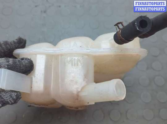 Бачок расширительный на Ford Kuga I
