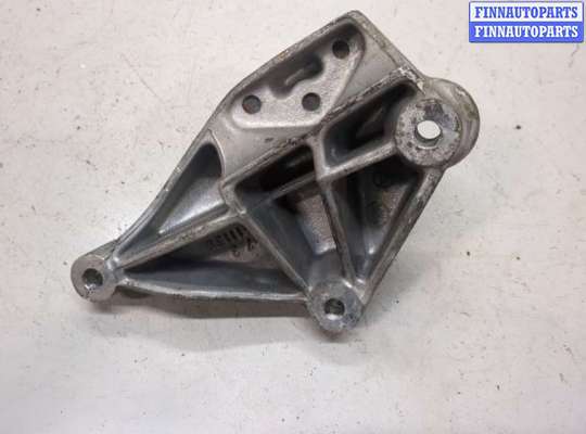 купить Кронштейн КПП на Volvo S40 / V40 1995-2004