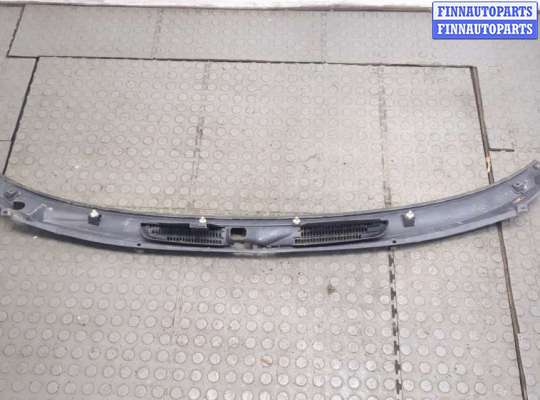 купить Жабо под дворники (дождевик) на Volvo S40 / V40 1995-2004
