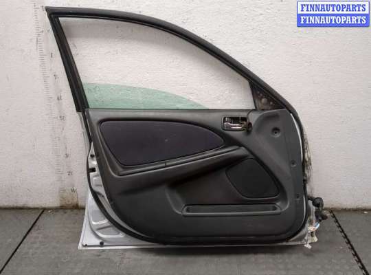 купить Стекло боковой двери на Toyota Avensis 1 1997-2003