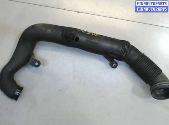 Патрубок интеркулера VG2489654 на Volkswagen Passat 6 2005-2010