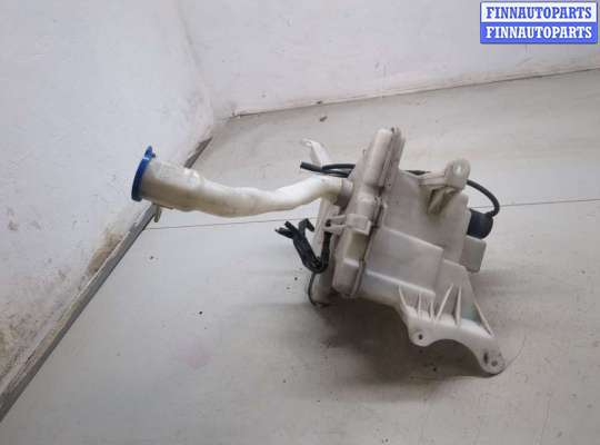 купить Бачок омывателя на Toyota Auris E15 2006-2012
