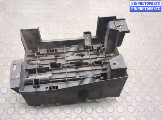 купить Корпус блока предохранителей на Cadillac Escalade 3 2006-2014