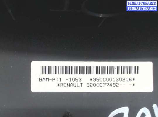 Подушка безопасности водителя RN827585 на Renault Clio 2009-2012