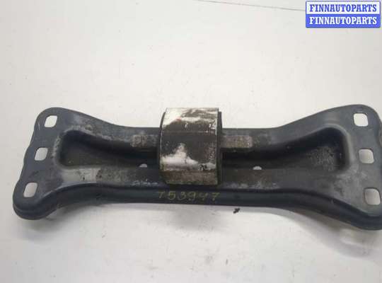Подушка крепления КПП MB1575522 на Mercedes C W204 2006-2015
