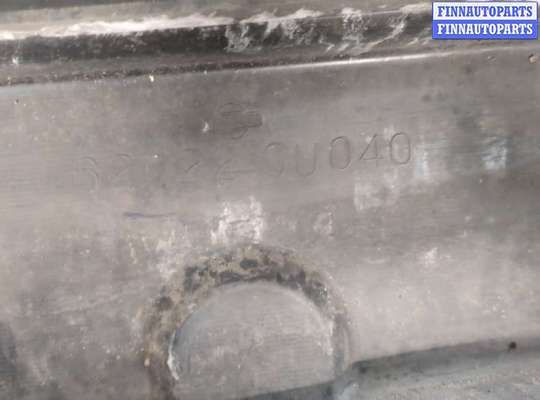 купить Решетка радиатора на Nissan Note E11 2005-2013