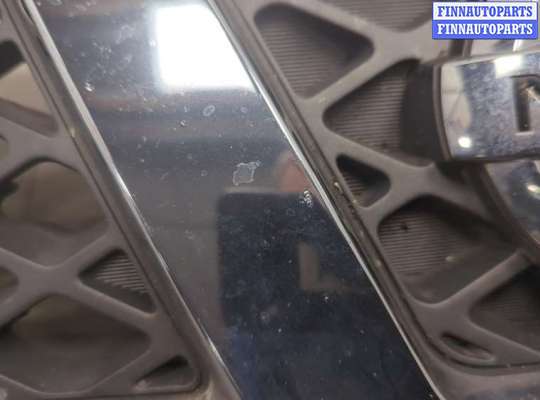 купить Решетка радиатора на Nissan X-Trail (T30) 2001-2007