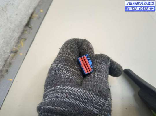 купить Зеркало боковое на Volvo S40 2004-2012