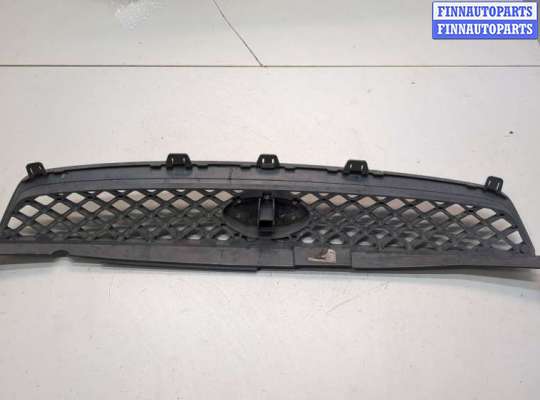 купить Решетка радиатора на Ford Fiesta 2001-2007